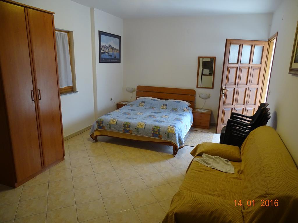 Guest House Ab Adria Home Rovinj Quarto foto